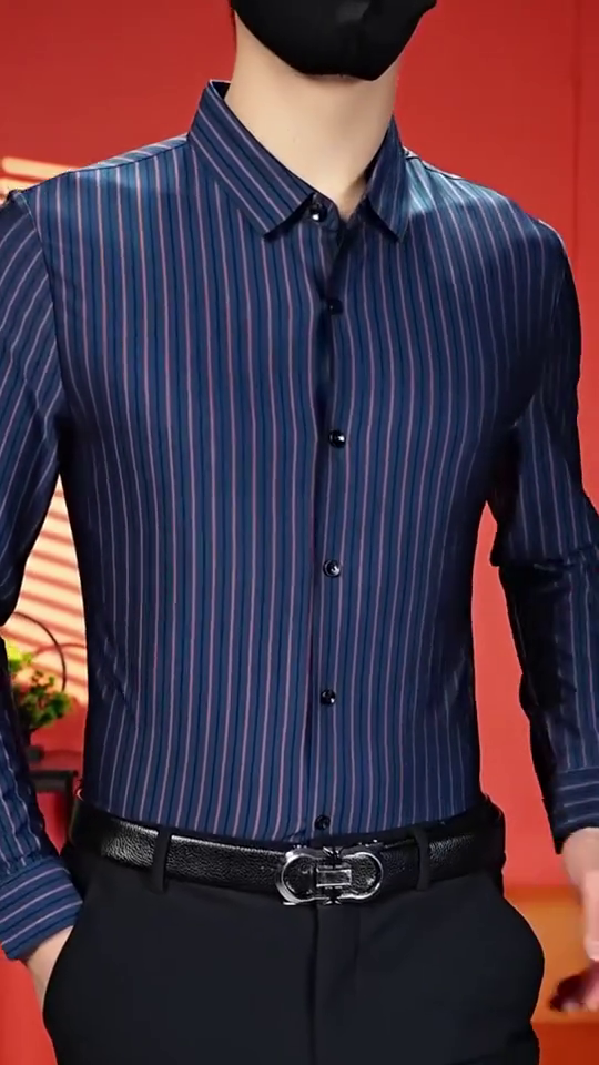 Men's Pure Cotton Checks Pattern Slim Fit Semi Cutaway Collar Full Sleeve Formal Shirt