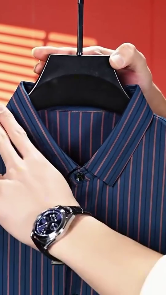 Men's Pure Cotton Checks Pattern Slim Fit Semi Cutaway Collar Full Sleeve Formal Shirt