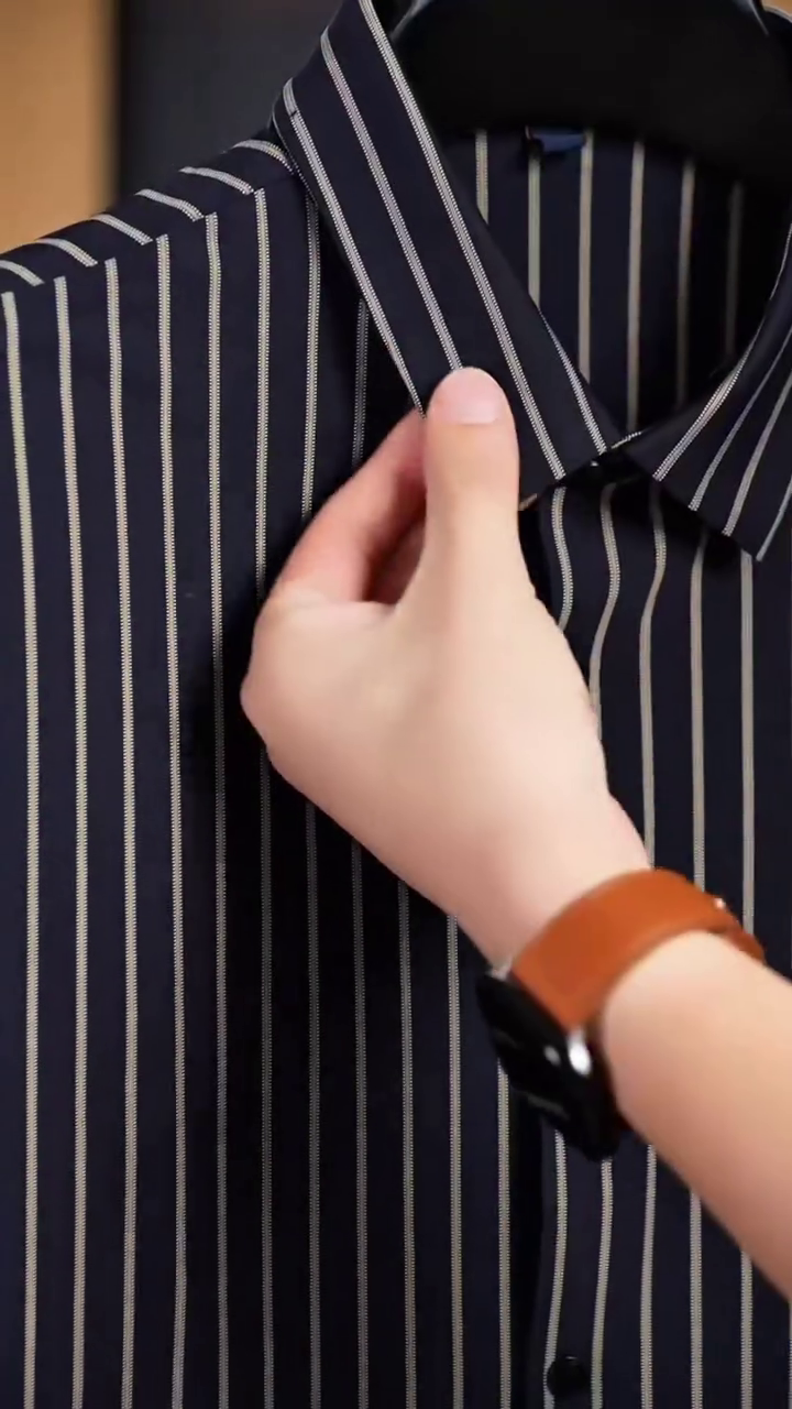 Men Slim Fit Striped Casual Shirt