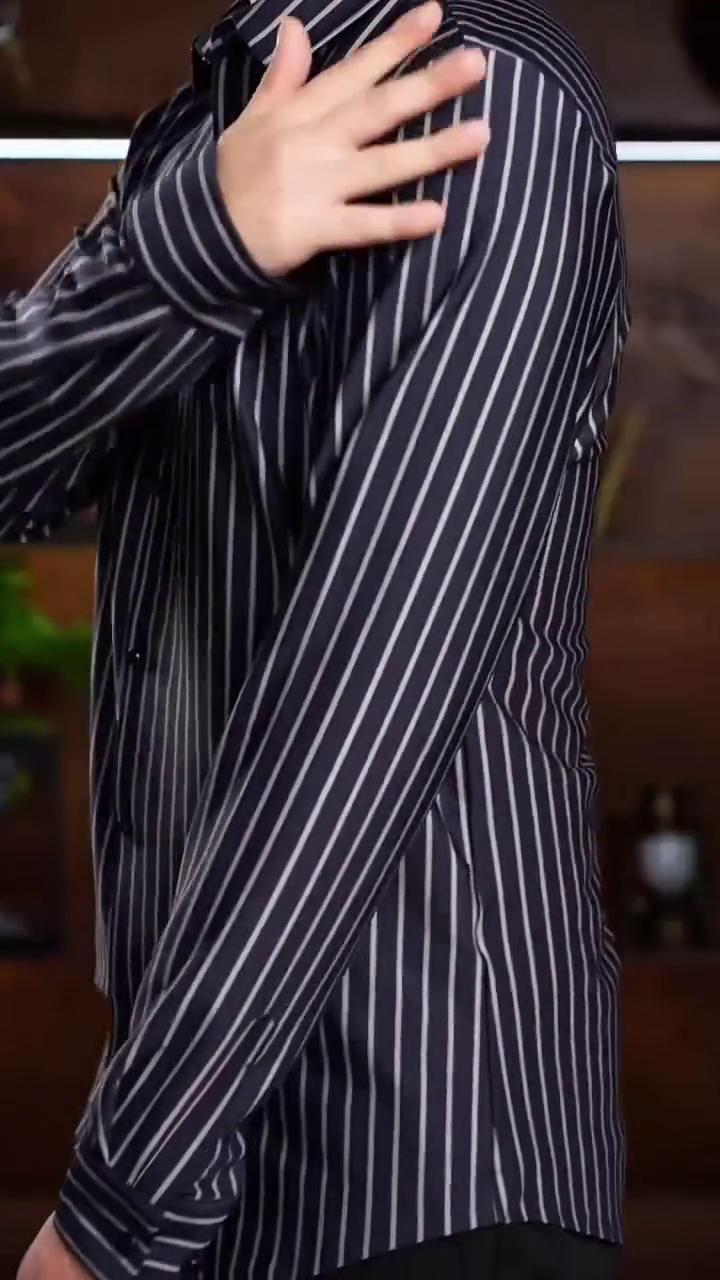 Men Slim Fit Striped Casual Shirt