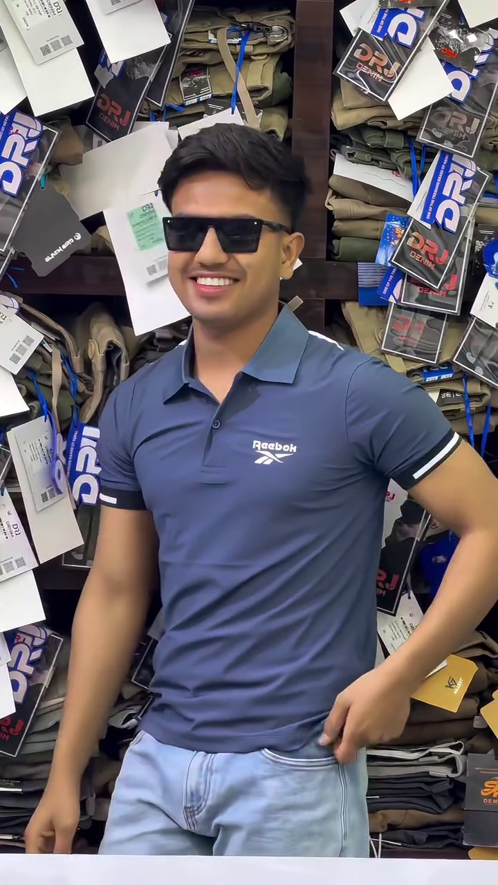 Men White Solid Polo Training T-Shirt