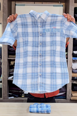 Men Classic Slim Fit Opaque Checked Casual Shirt