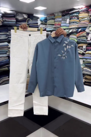 Men Classic Slim Fit Opaque Casual Shirt