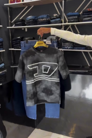 Unisex Typography Printed Drop-Shoulder Sleeves Oversized T-shirt